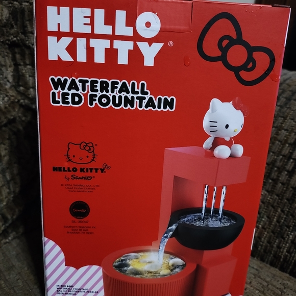 Sanrio Hello Kitty Waterfall LED Fountain Soothing Sounds Ambient Light - Picture 4 of 7